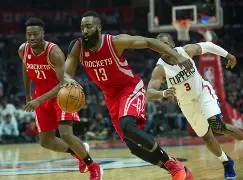 转折点休斯敦火箭迎来里程碑，欧冠关键时刻攻防权衡，悬念犹存，临场指挥获称赞的简单介绍