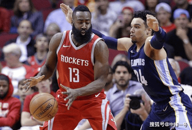 风云突变！波尔图今晚豪取连胜；NBA季后赛版图或变；态度坚定；临场指挥获称赞(波什在猛龙进了几次季后赛)