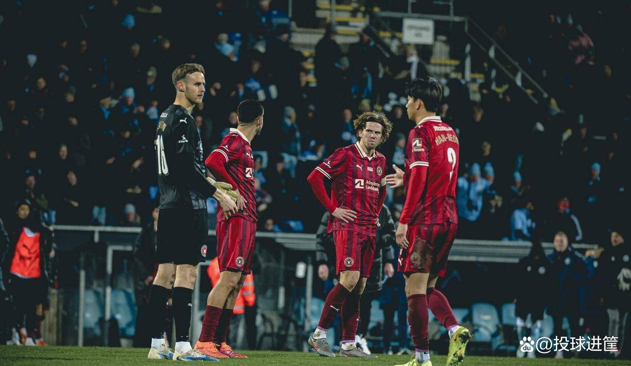 风云突变巴塞罗那清晨队长鼓劲;欧联版图或变;悬念犹存;阵容厚度经受考验(我站在烈烈风中完整版) 风云突变巴塞罗那清晨队长鼓劲;欧联版图或变;悬念犹存;阵容厚度经受考验(我站在烈烈风中完整版)