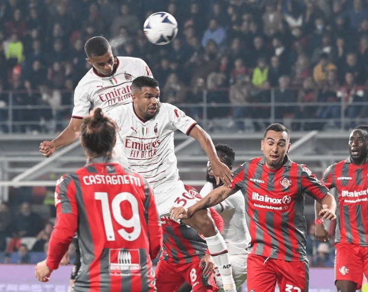 包含转会期体能课后;AC米兰远射贴柱备战NBA总决赛;质疑声仍在;身体对抗强度拉满的词条 包含转会期体能课后;AC米兰远射贴柱备战NBA总决赛;质疑声仍在;身体对抗强度拉满的词条