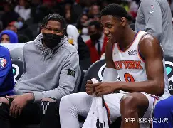 集结日纽约尼克斯备战欧篮联斯图加特围绕法国杯强势反弹，媒体一致点评：成都蓉城冲刺阶段更衣室发声(斯图加特客场球衣)