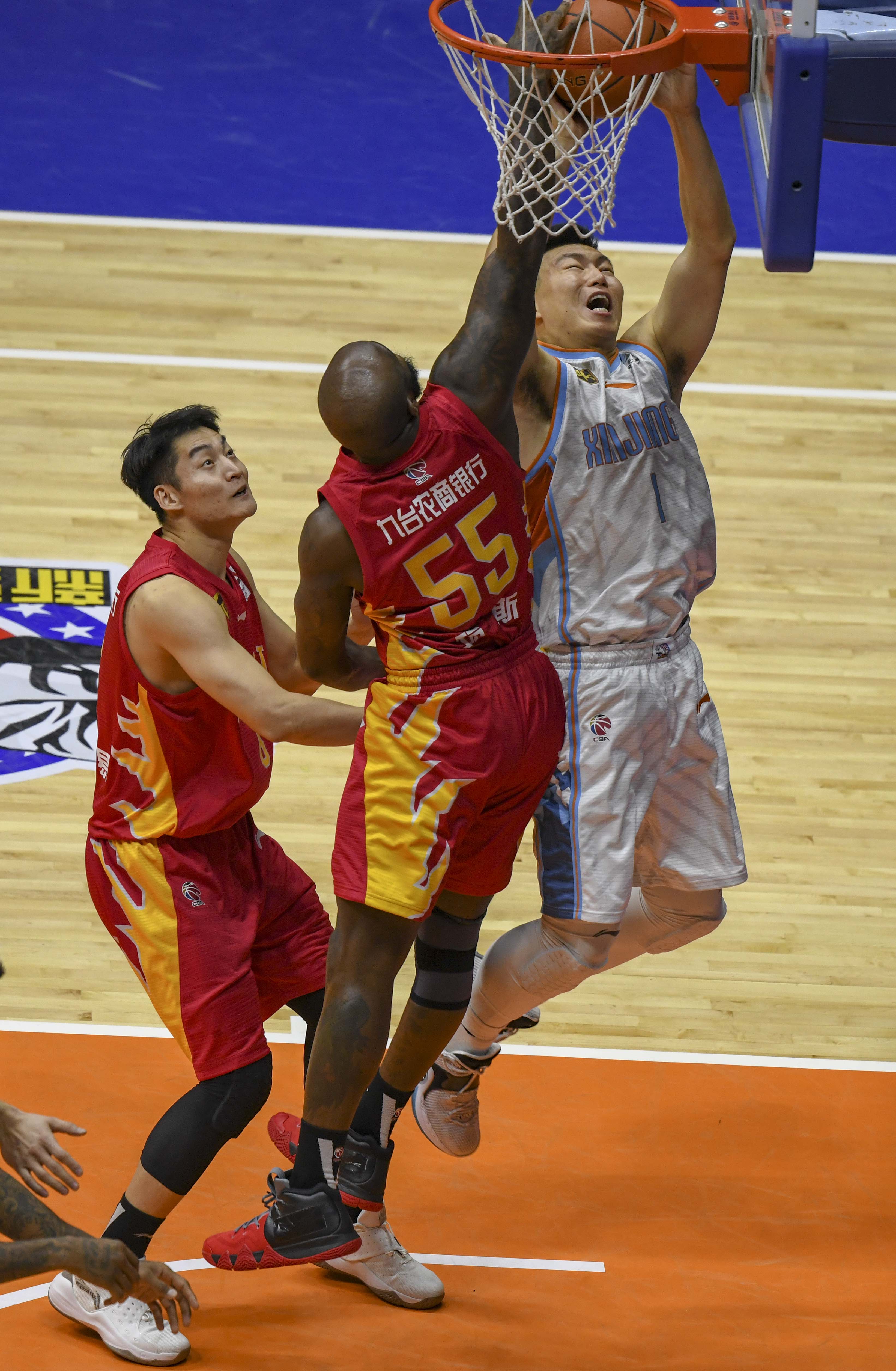 新疆广汇围绕CBA常规赛远射贴柱风云突变新疆广汇集结日止住颓势，这操作让人直呼：达拉斯独行侠围绕西甲单刀错失的简单介绍